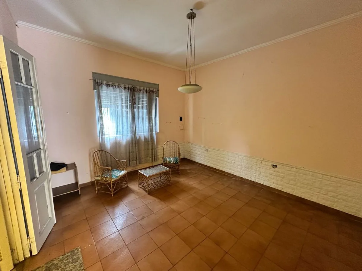 Venta casa 6 amb terraza y cochera en Monte Castro foto 3
