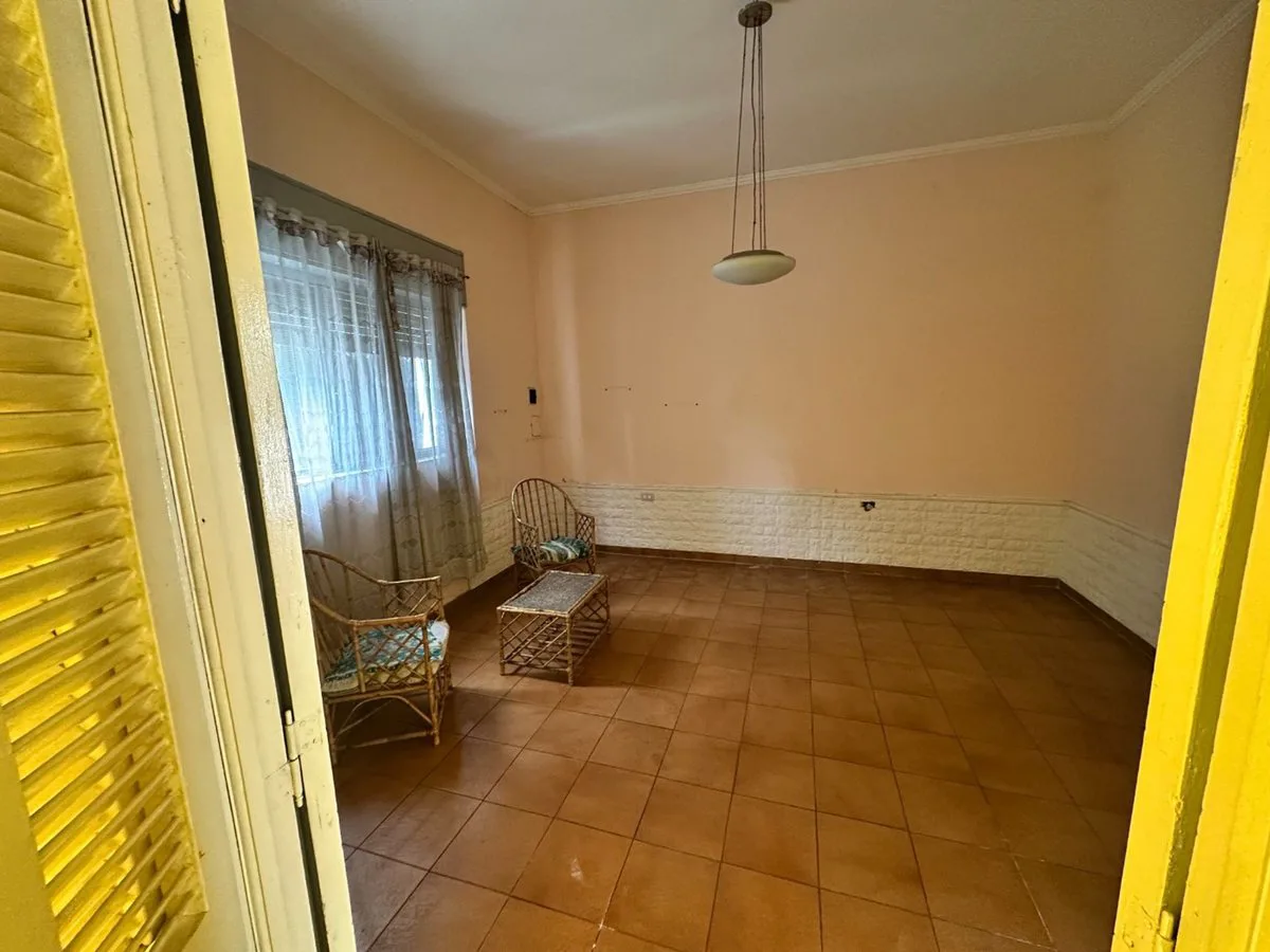 Venta casa 6 amb terraza y cochera en Monte Castro foto 4
