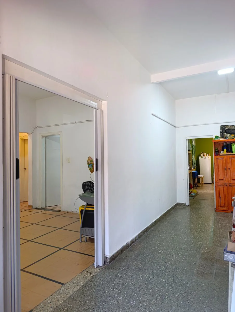 CASA 6 AMB VENTA EN CASEROS foto 3
