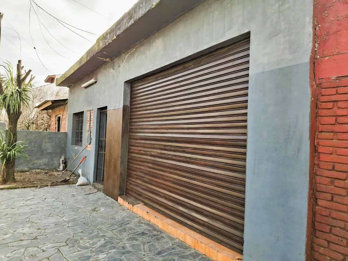 VENTA  LOCAL-DEPOSITO-TALLER MECANICO- LAS LILAS foto 5