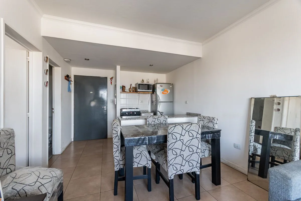 2 AMB. BALCON, COCHERA PILETA GYM APTO PROFESIONAL foto 5