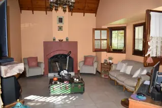Chalet 4 Ambientes, Lote más de 1000 m2, piscina, quincho. Apto crédito foto 2