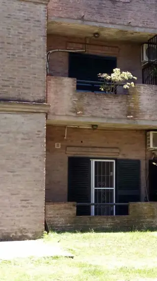 BURZACO: DPTO 3 AMBIENTES EN BARRIO EMPLEADOS DE COMERCIO foto 4