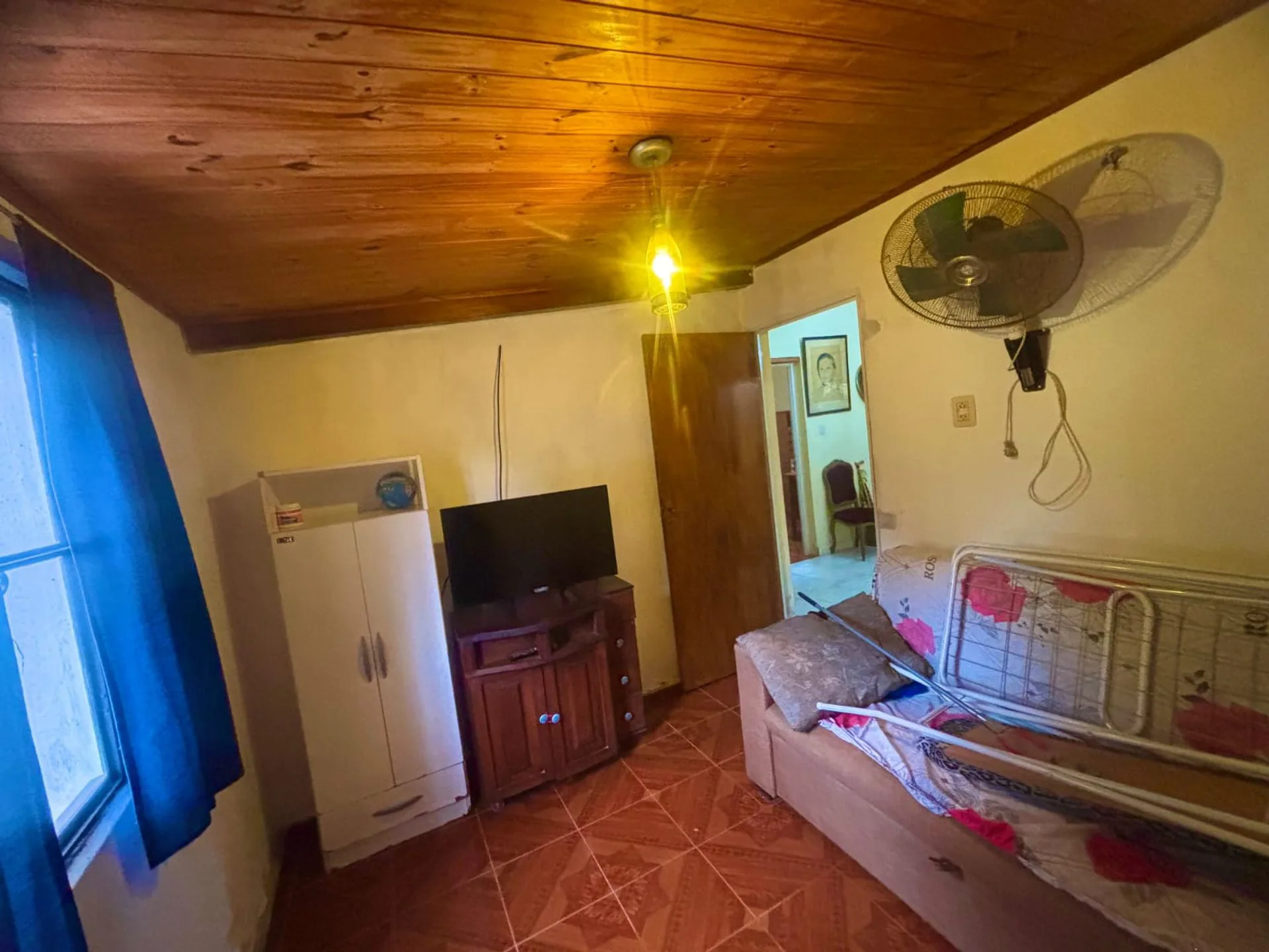 CASA DE EN VENTA CON GRAN TERRENO BARRIO Gral. PAZ foto 5