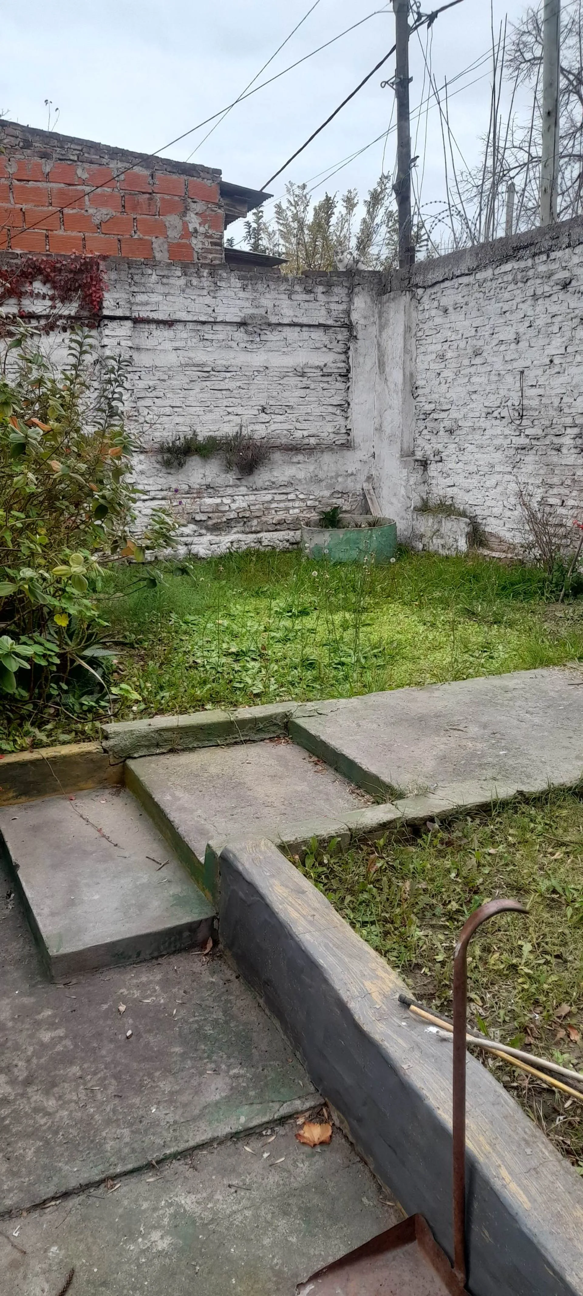 Casa 2 Dormitorio en Venta en  Berisso a Reciclar foto 3