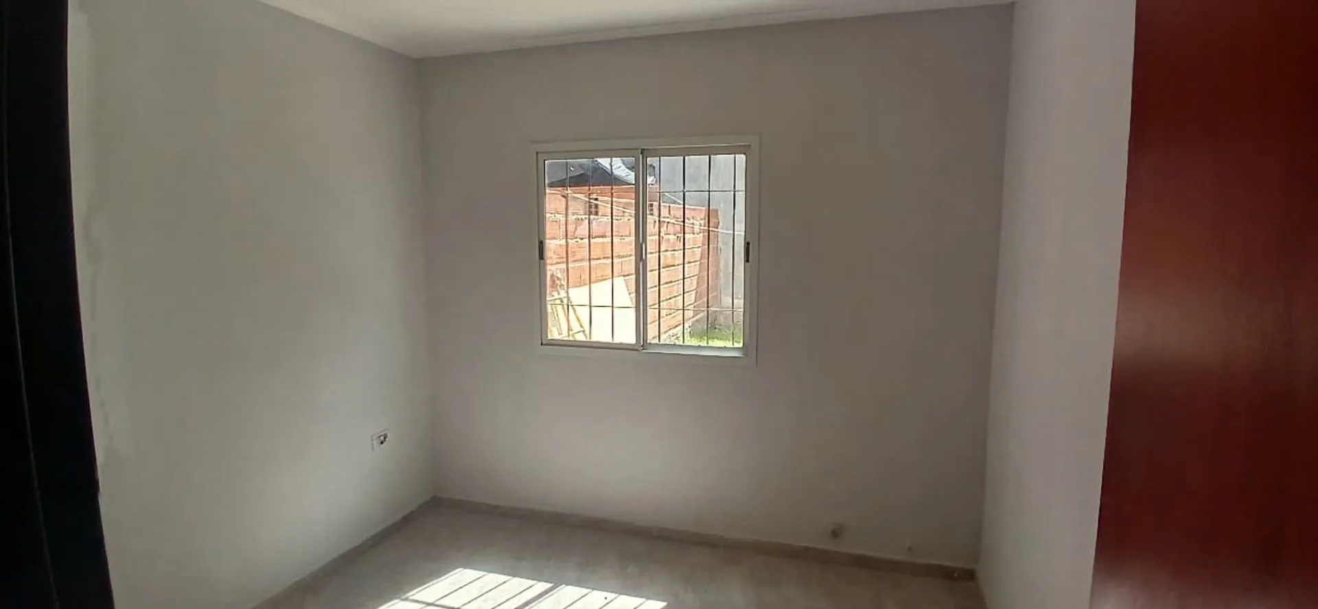 Linda casa 3 dormitorios sobre Garrigó, Paraná foto 5