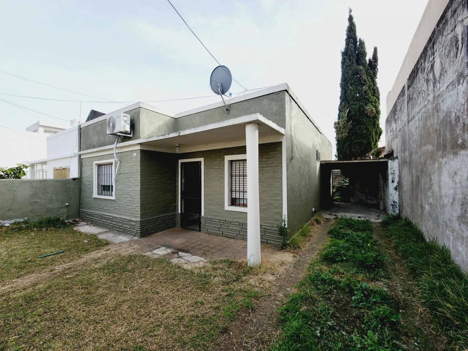 casa en venta .3amb .Hipolito Yrigoyen 4400.San Justo foto 2