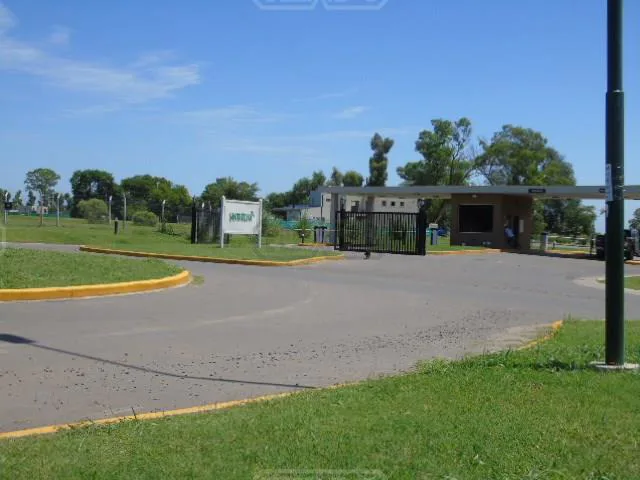 Santa Elena- Pilar del Este Ruta 25 y Av Parque en Barrio Santa Elena al 1100 1100 Lote 564 foto 3