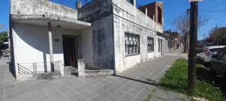 VENTA CASA 3 AMBIENTES + DPTO 1 AMBIENTE, REMEDIOS DE ESCALADA foto 1