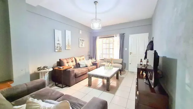 VENTA DUPLEX 3 AMBIENTES VILLA LUZURIAGA APTO CREDITO PATIO COCHERA