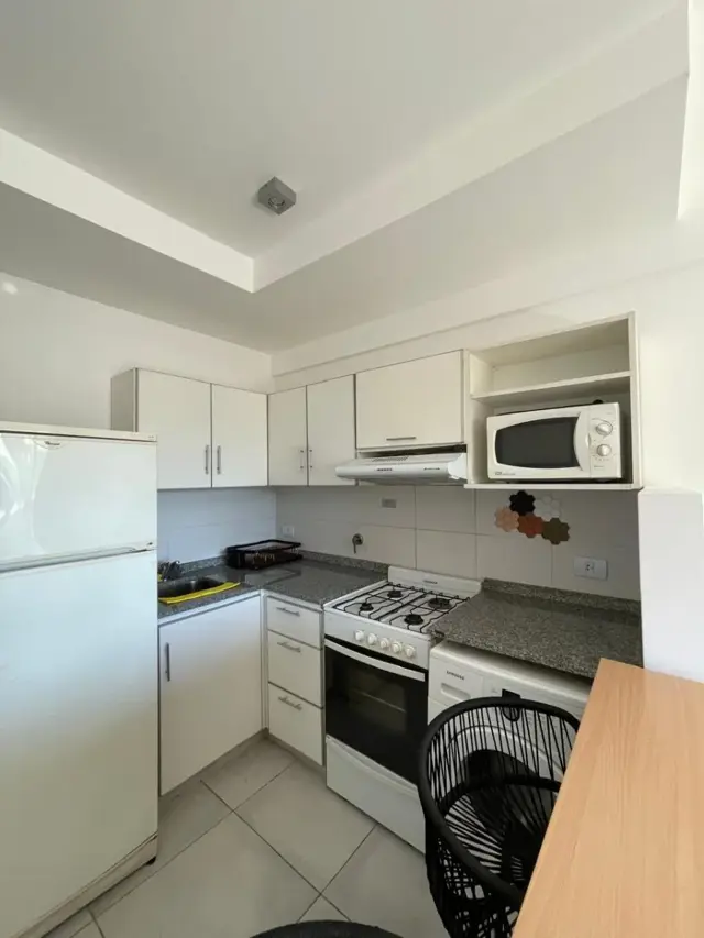 Departamento con cochera, Edificio "Pampa Al Lago"Full Amenities