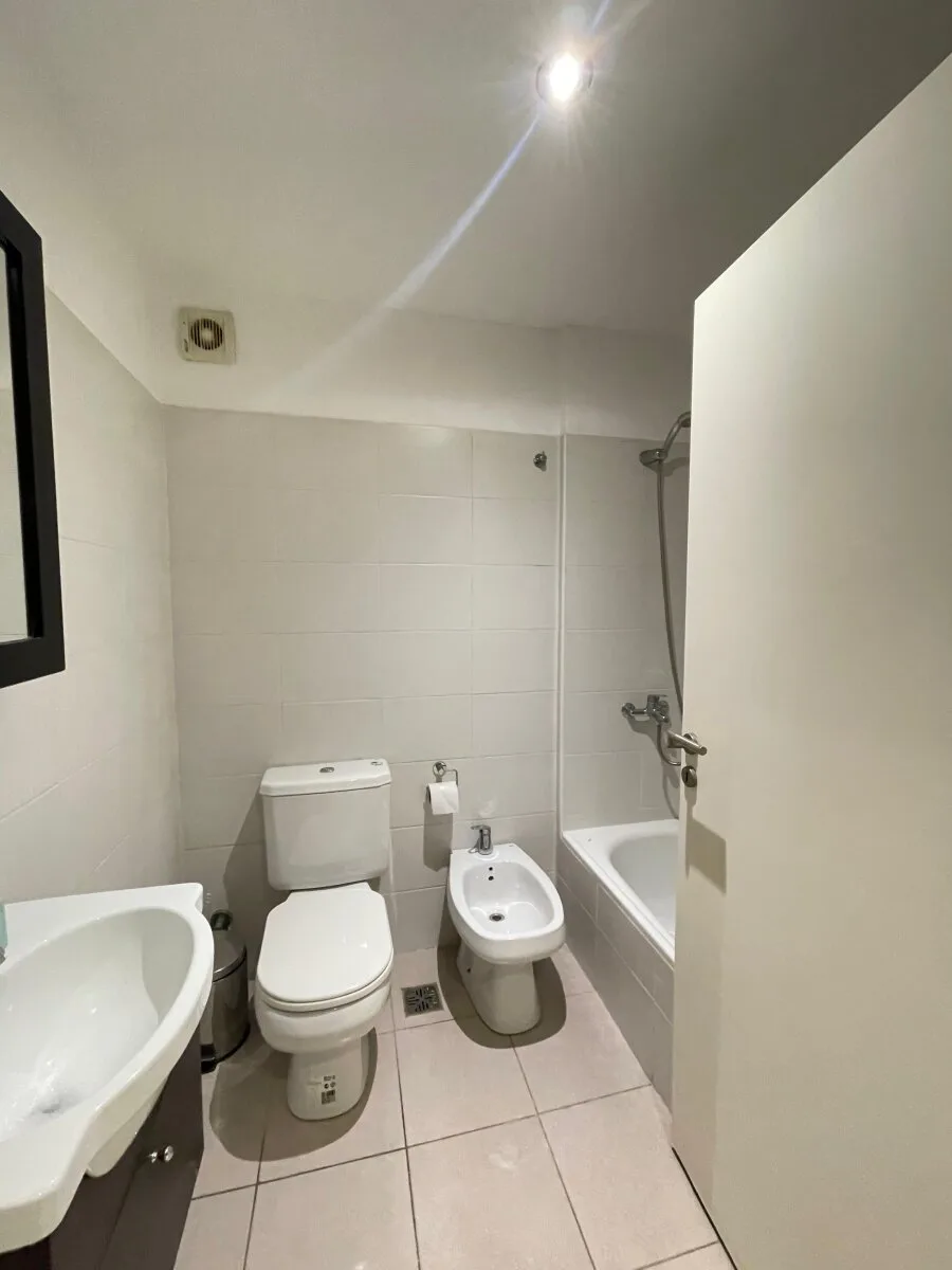Departamento con cochera, Edificio "Pampa Al Lago"Full Amenities foto 4
