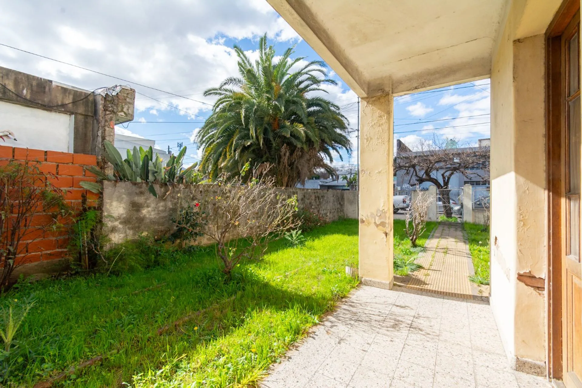 VENTA LOTE CASA ZONA SEMI INDUSTRIAL MORON 600MTS foto 3