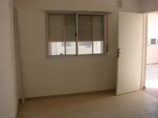 Excelente Departamento ZONA CÉNTRICA GARIN foto 5