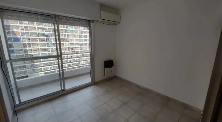 Se vende un espectacular departamento monoambiente divisible con balcón foto 5
