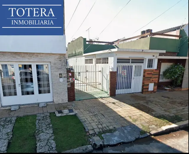 Casa PH 3 ambientes con patio