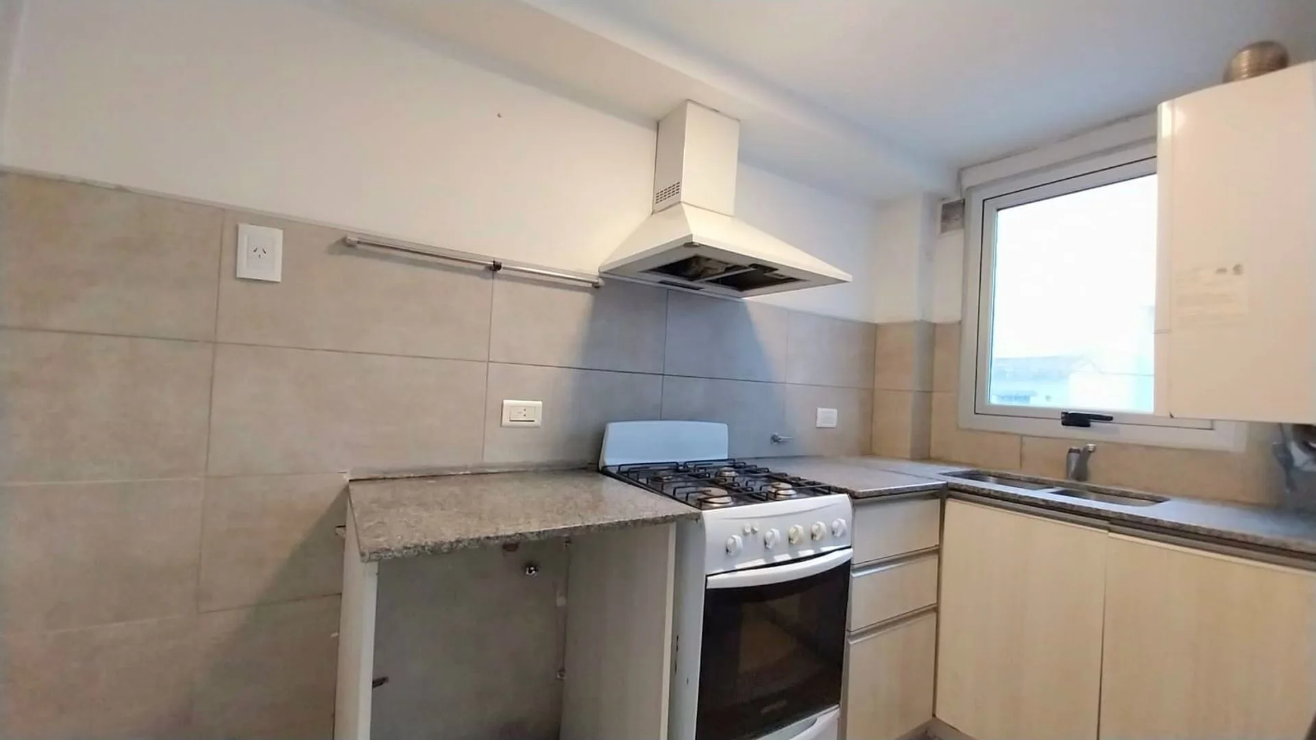 VENTA DEPARTAMENTO 2 AMBIENTES AL FRENTE foto 5