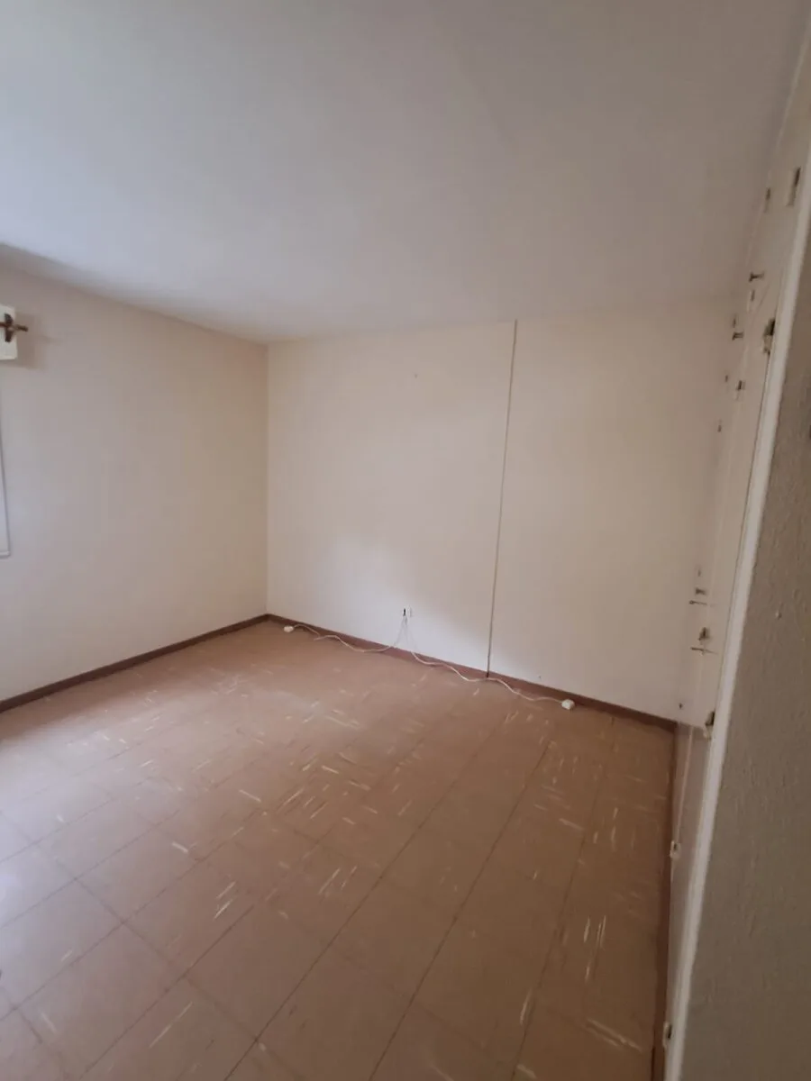 OPORTUNIDAD ÚNICA: AMPLIO DEPARTAMENTO DE 3 DORMITORIOS CON QUINCHO Y PARRILLA PROPIA EN BARRIO ROCA – PUERTO MADRYN foto 3