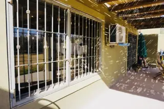 SE VENDE Casa Dos Pisos 3D 3B Complejo Cerrado Chacras de Coria foto 3