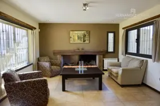 SE VENDE Casa Dos Pisos 3D 3B Complejo Cerrado Chacras de Coria foto 4