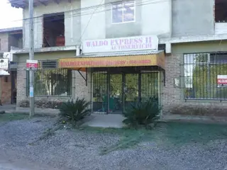 ALQUILER LOCAL EN dELVISO - ZONA BARRIO PRIVADO GALAPAGOS foto 1