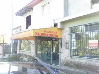 ALQUILER LOCAL EN dELVISO - ZONA BARRIO PRIVADO GALAPAGOS foto 2