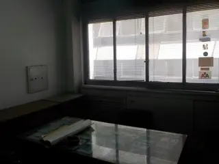 Oficina en venta 45m2 con 4 despachos en excelente ubicación foto 3