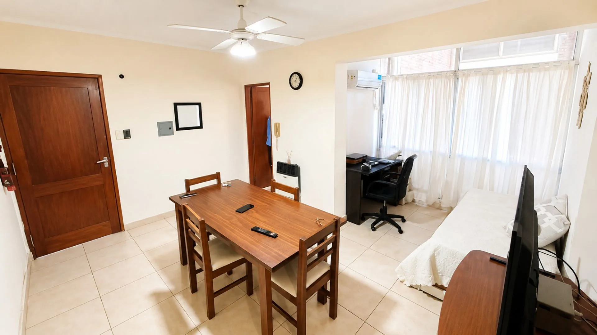 Departamento de 2 dormitorios con GRAN POTENCIAL foto 3