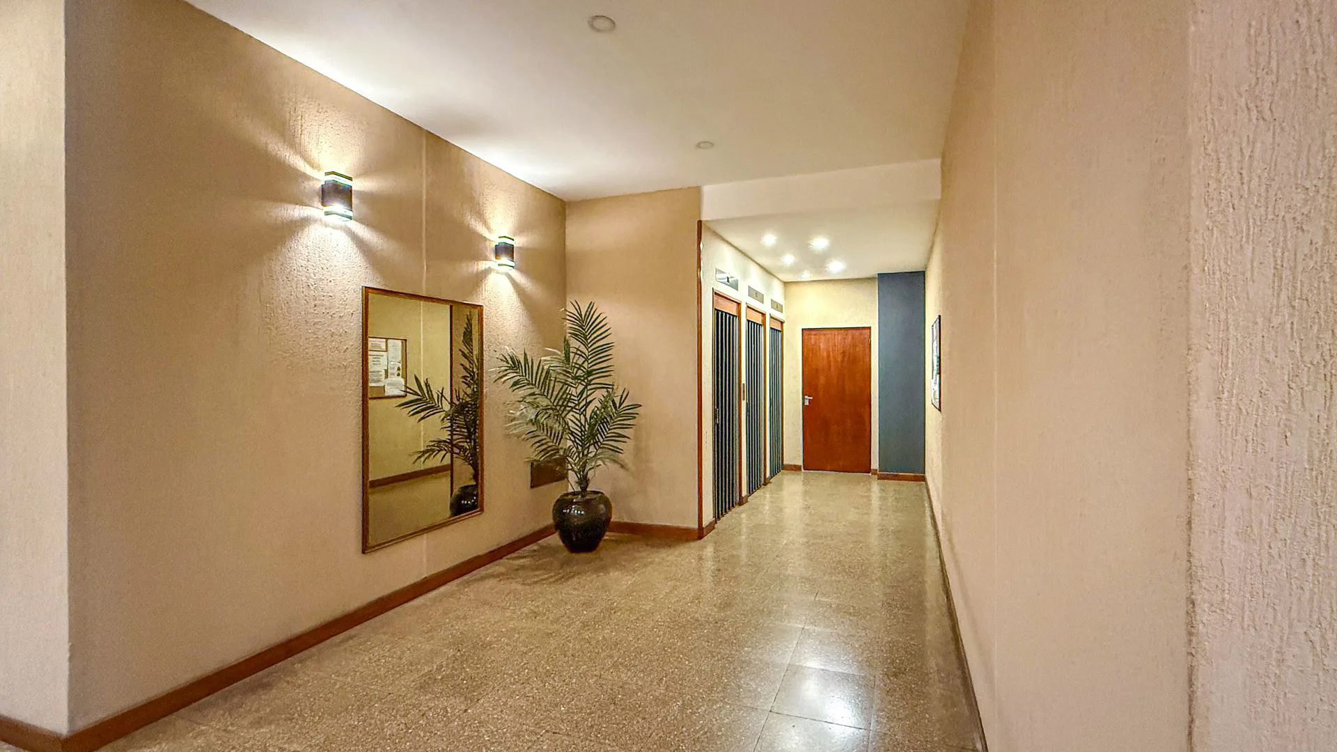 VENTA DEPARTAMENTO 2 AMBIENTES CENTRO LUMINOSO foto 5