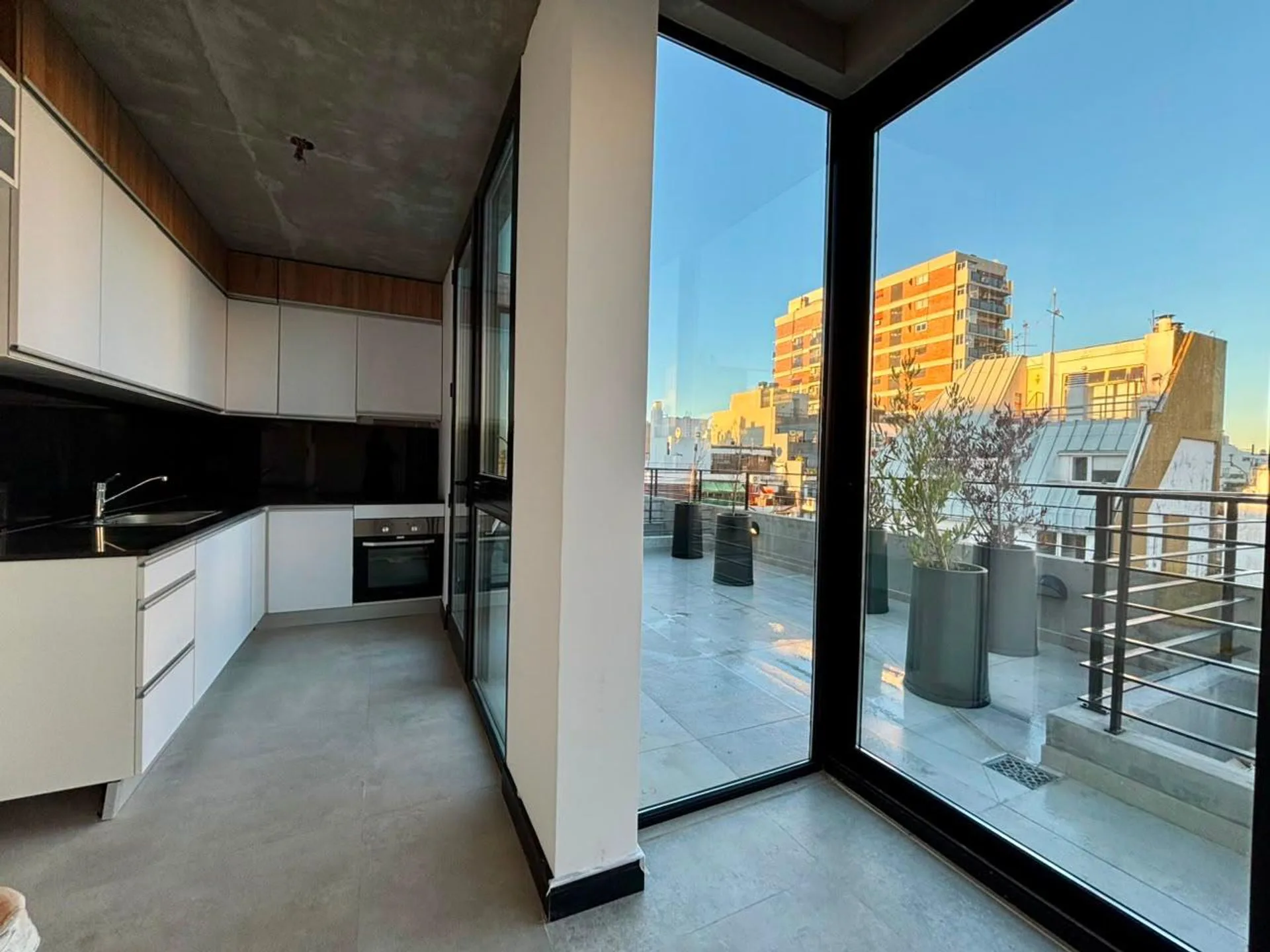 Venta 2 ambientes a estrenar Apto Credito TERRAZA foto 5