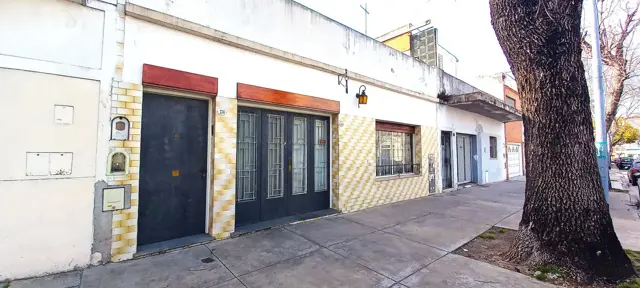 CASA / 7 AMBIENTES/ GARAGE / JARDIN Y TERRAZA!