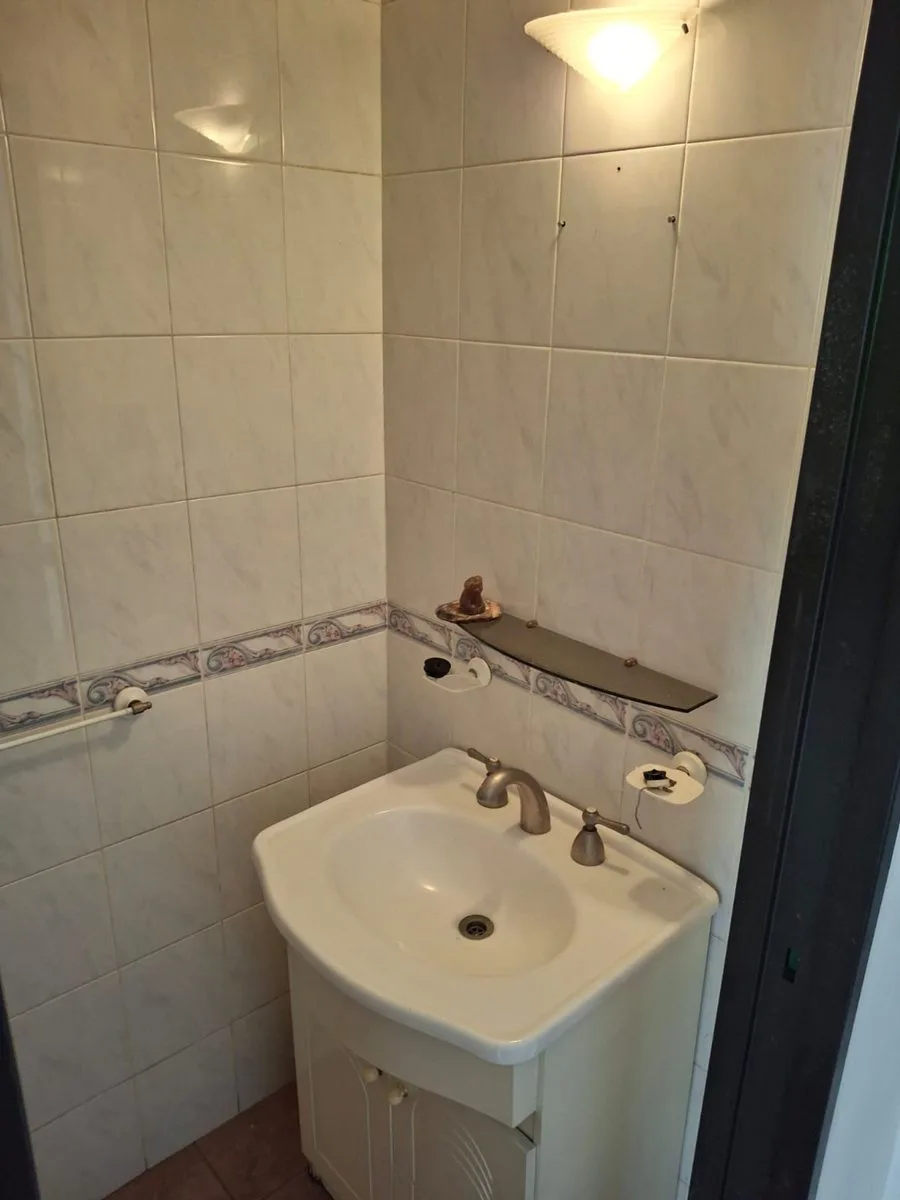 venta duplex 4 amb en Villa Luzuriaga con Cochera foto 5