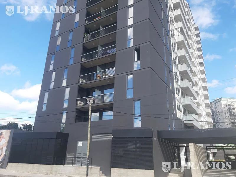 Departamento de 3 ambientes en alquiler en Riverside. foto 2