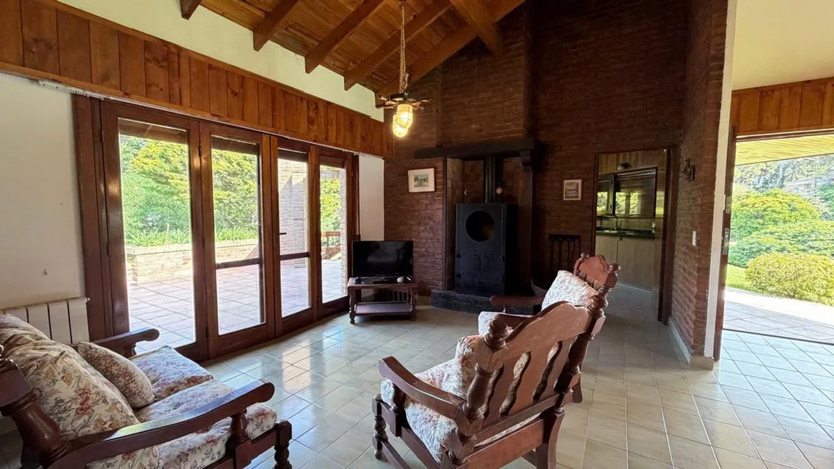 CHALET VENTA PINAMAR A METROS DE LA PLAYA foto 3