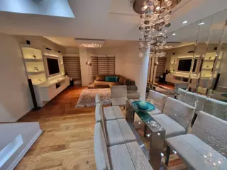 VENTA TRIPLEX EN RAMOS MEJIA foto 2