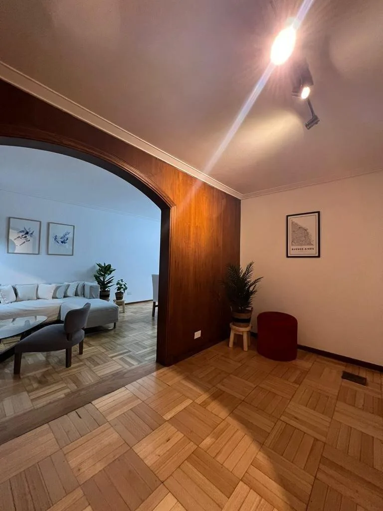 Belgrano, Blanco Encalada 2000, 5 amb, 179m2, u$s 2,200 + luz + gas + internet. foto 4