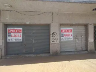 LOCAL COMERCIAL CON PERSIANA METÁLICA Y VIDRIERA. foto 5