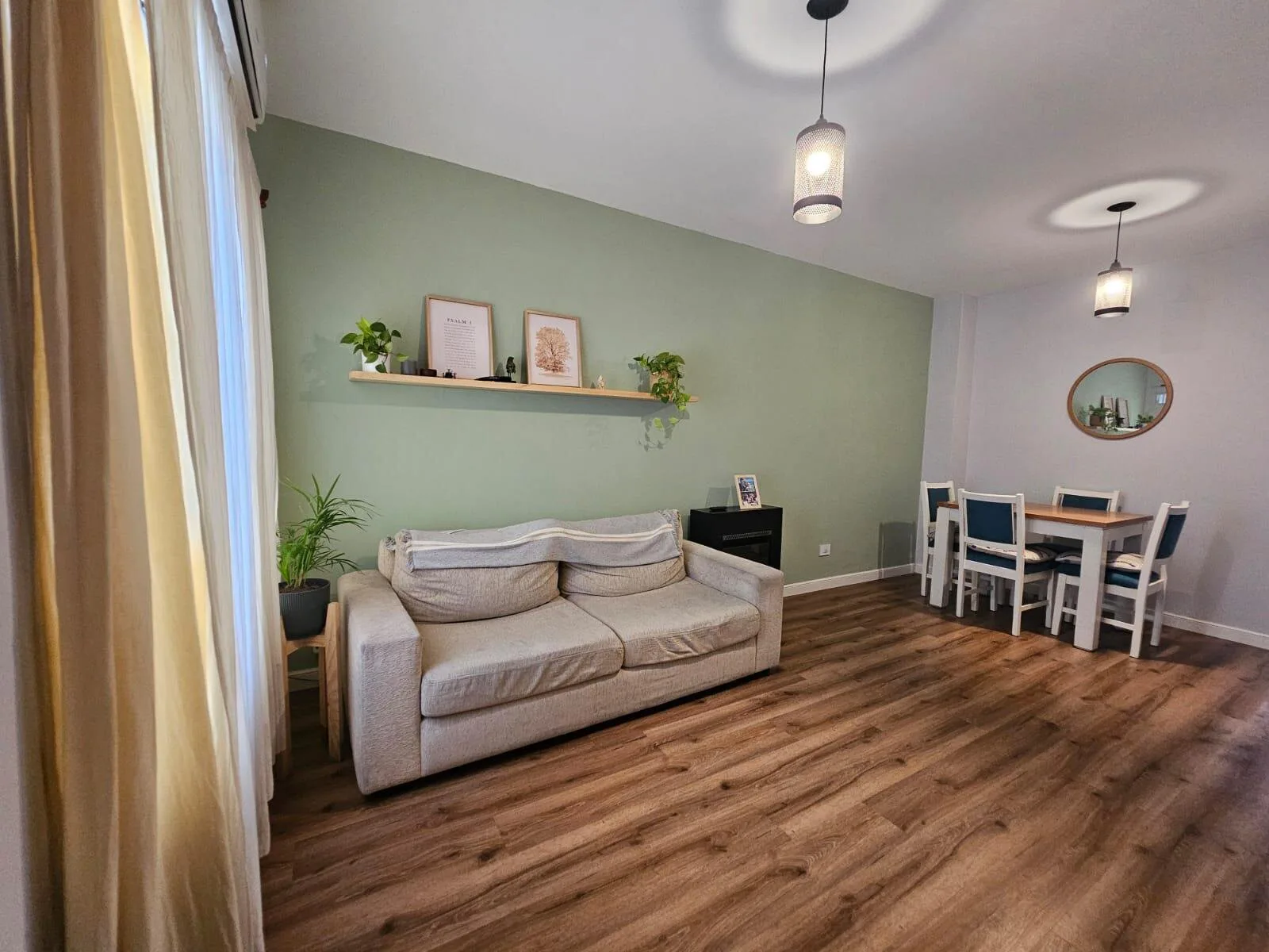 TRIPLEX DE 4 AMBIENTESA LA VENTA EN HAEDO NORTE CON PATIO Y TERRAZA foto 5