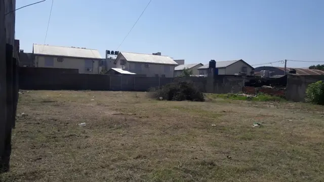 IMPORTANTE LOTE INDUSTRIAL APTO DEPÓSITOS