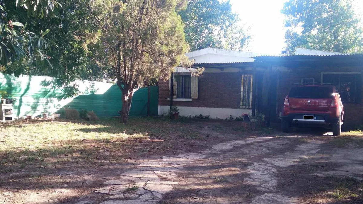 Casa en venta de 4 ambientes en Pontevedra foto 2