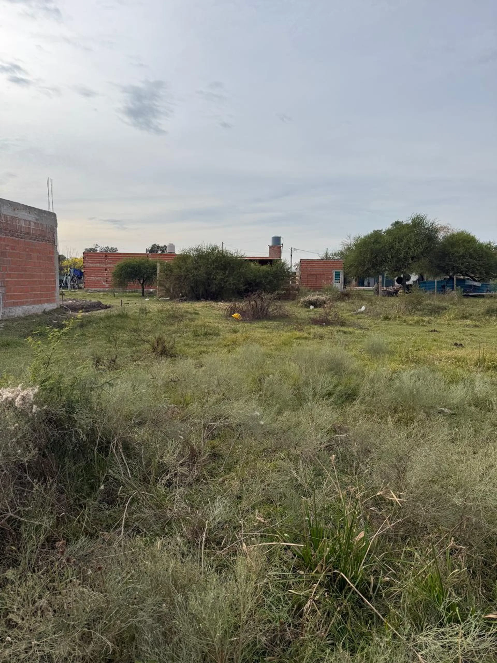 se vende terreno en sauce viejo
