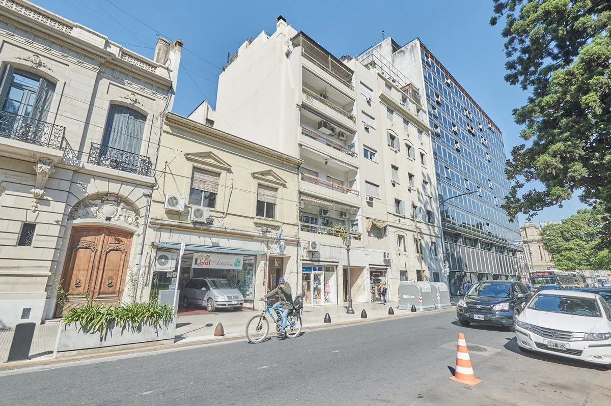 VENTA DE LOCAL COMERCIAL SAN NICOLAS foto 2