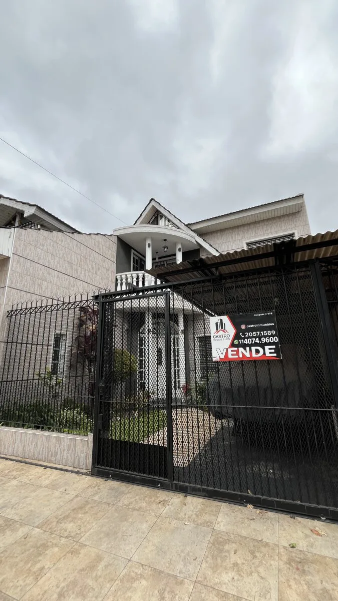 Venta Casa 4 ambientes con cochera en San Justo