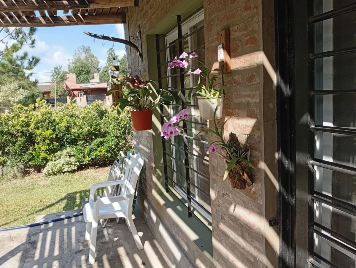 HERMOSA CASA EN COLASTINÉ GRAN TERRENO foto 2