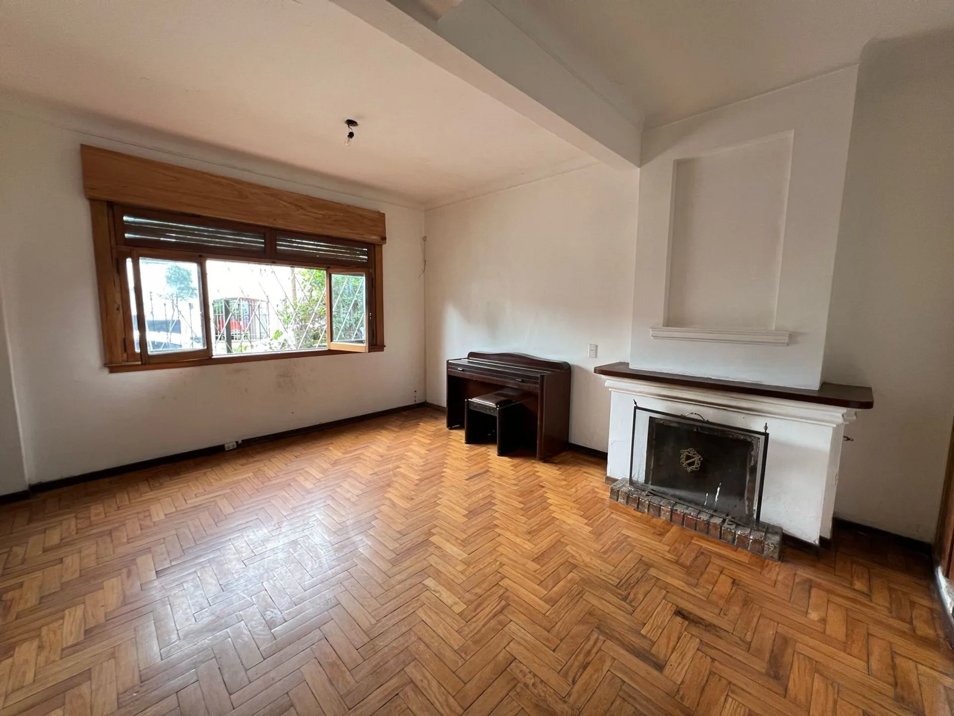 VENTA CASA 5/6 AMB CON JARDÍN COGHLAN foto 5