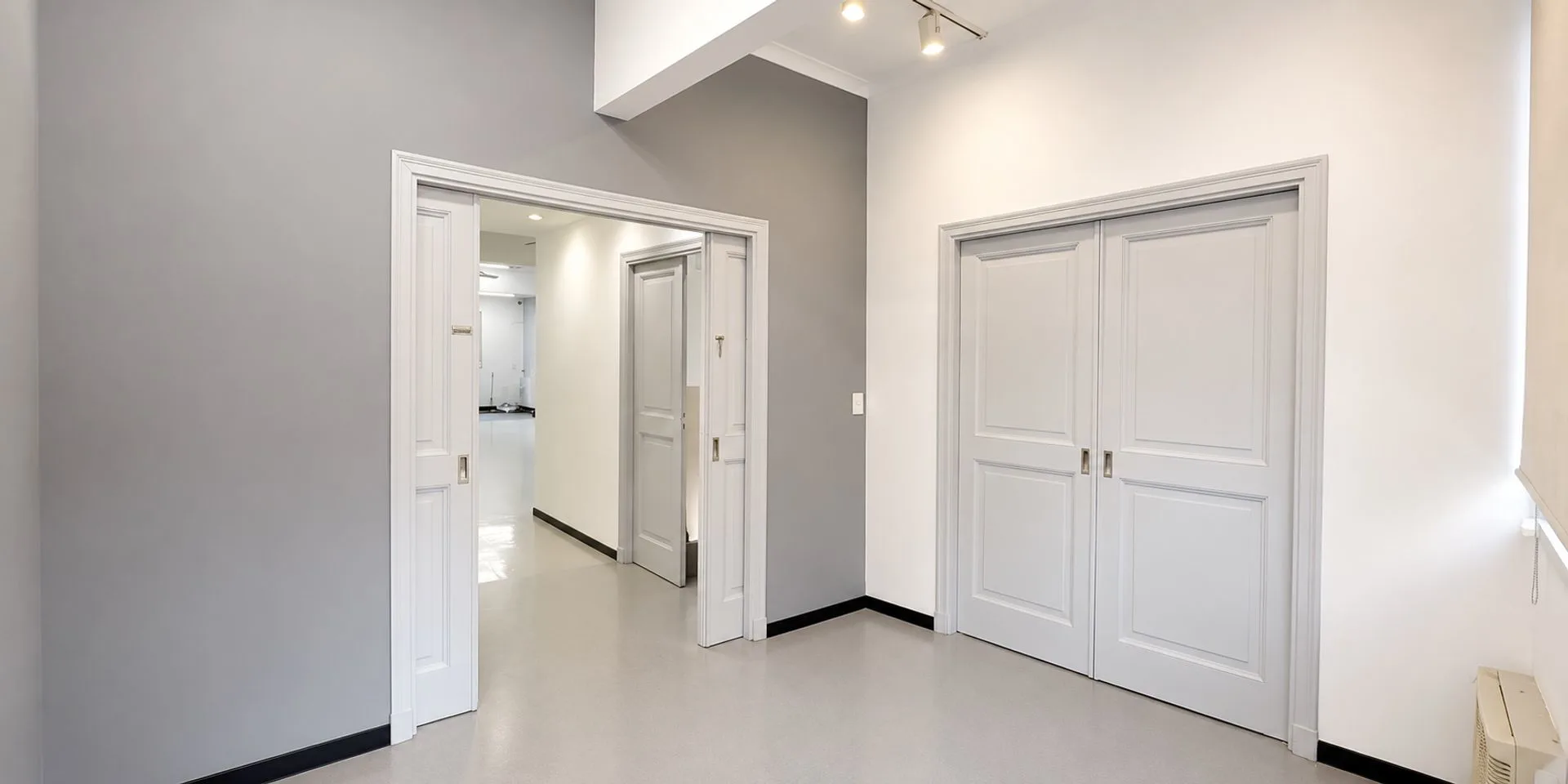 VENTA OFICINA OPORTUNIDAD AV.CORDOBA 1500 foto 2