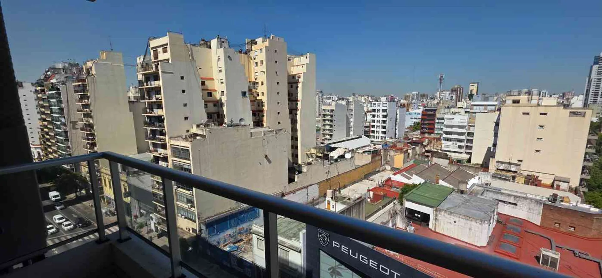 Venta monombiente balcón parrilla piscina Recoleta foto 5