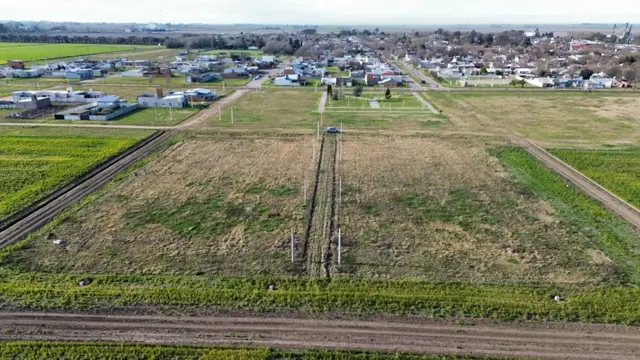 LOTE ZONA RESIDENCIAL - MURPHY - EN ESQUINA