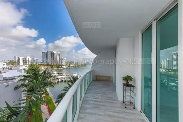 7910 Harbor Island Dr #507 7900