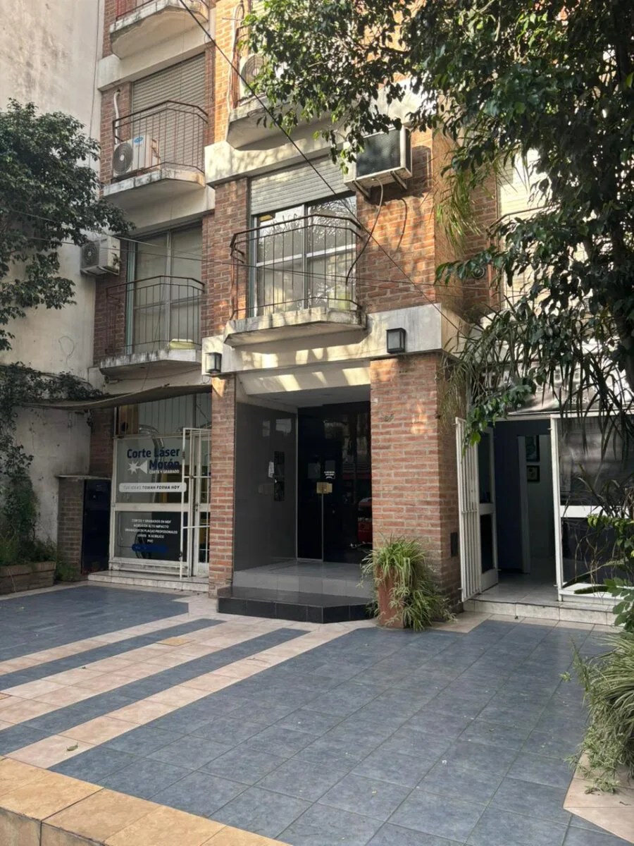 Monoambiente | Morón centro | a pocas cuadras de la estacíon